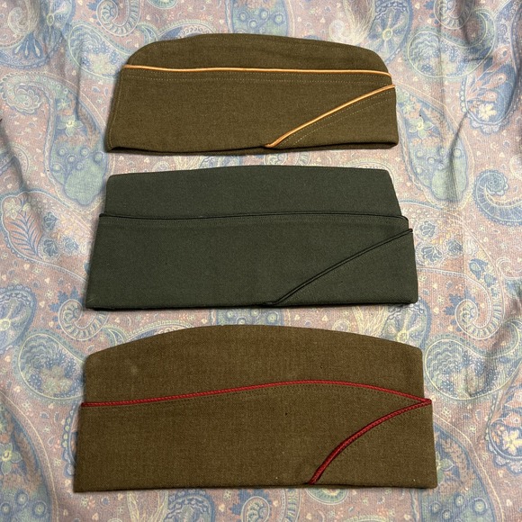 Accessories - Lot Of 3 Vintage US Military Wool Garrison Hats Please See Photos